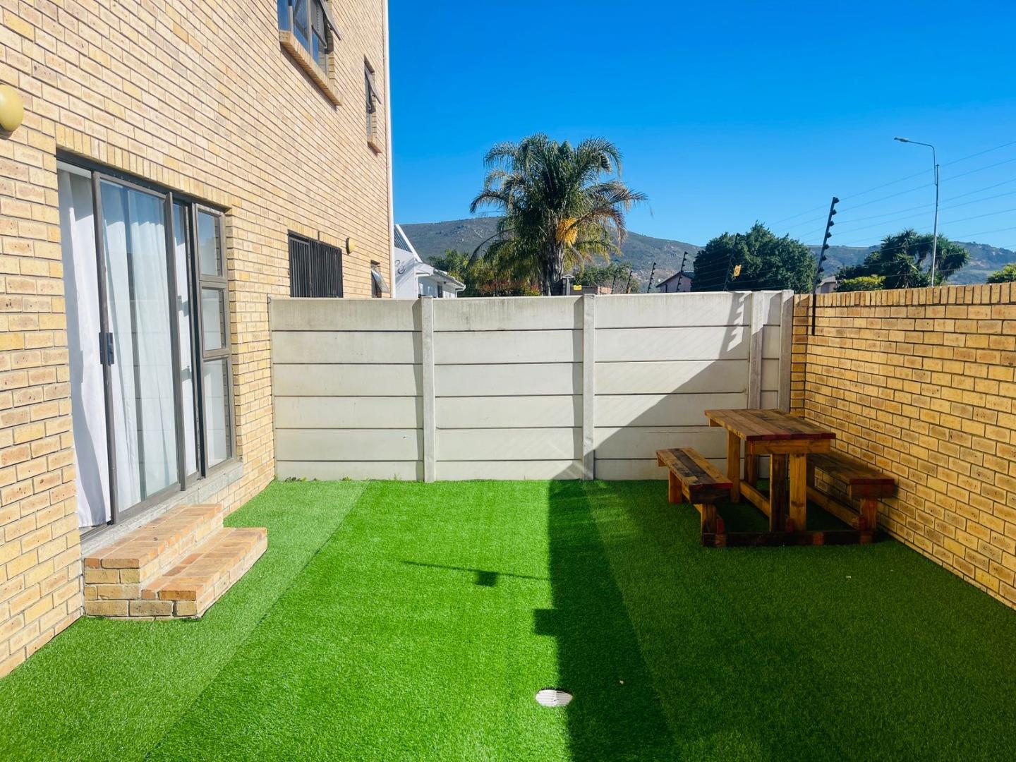 2 Bedroom Apartment for Sale - Western Cape