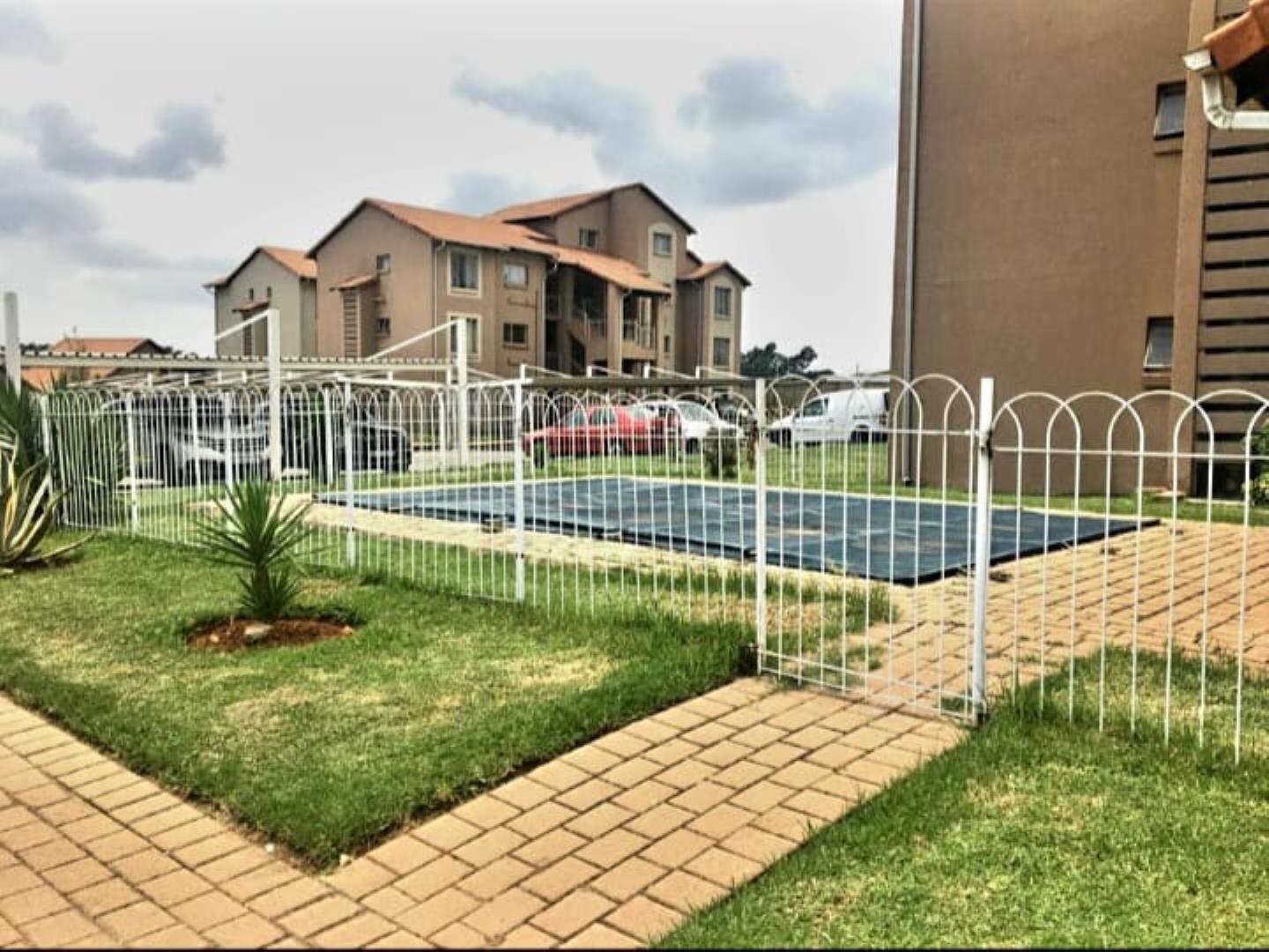 2 Bedroom Apartment for Sale - Gauteng
