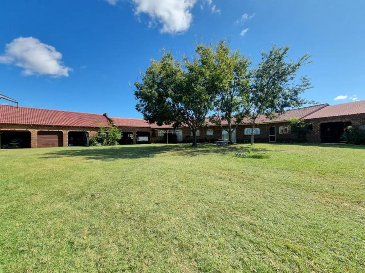 6 Bedroom Farm for Sale - Free State