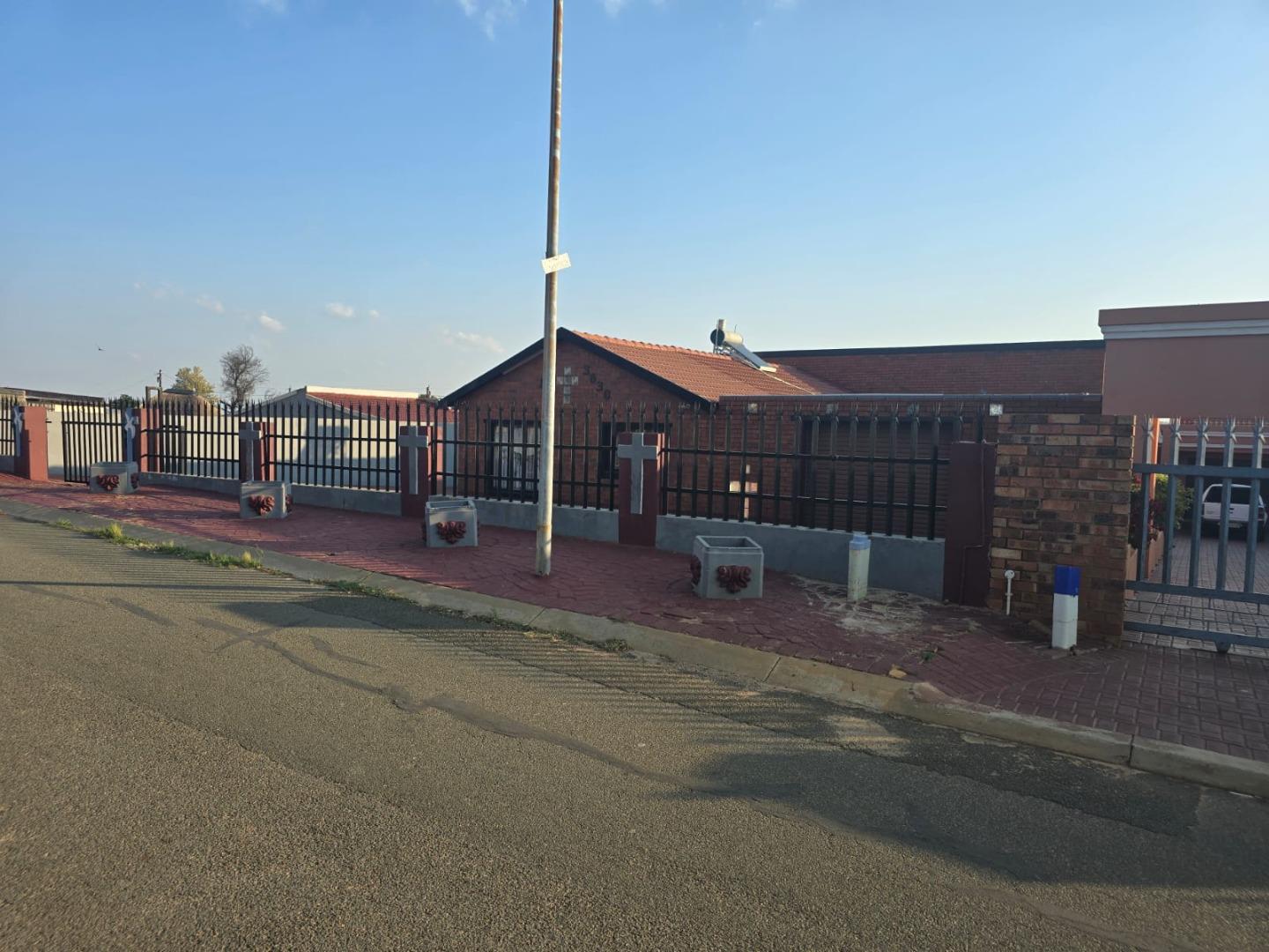 4 Bedroom House for Sale - Gauteng