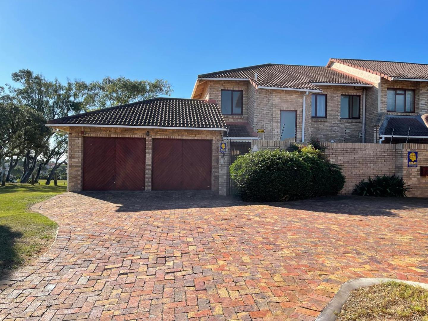 3 Bedroom Townhouse for Sale - Eastern Cape