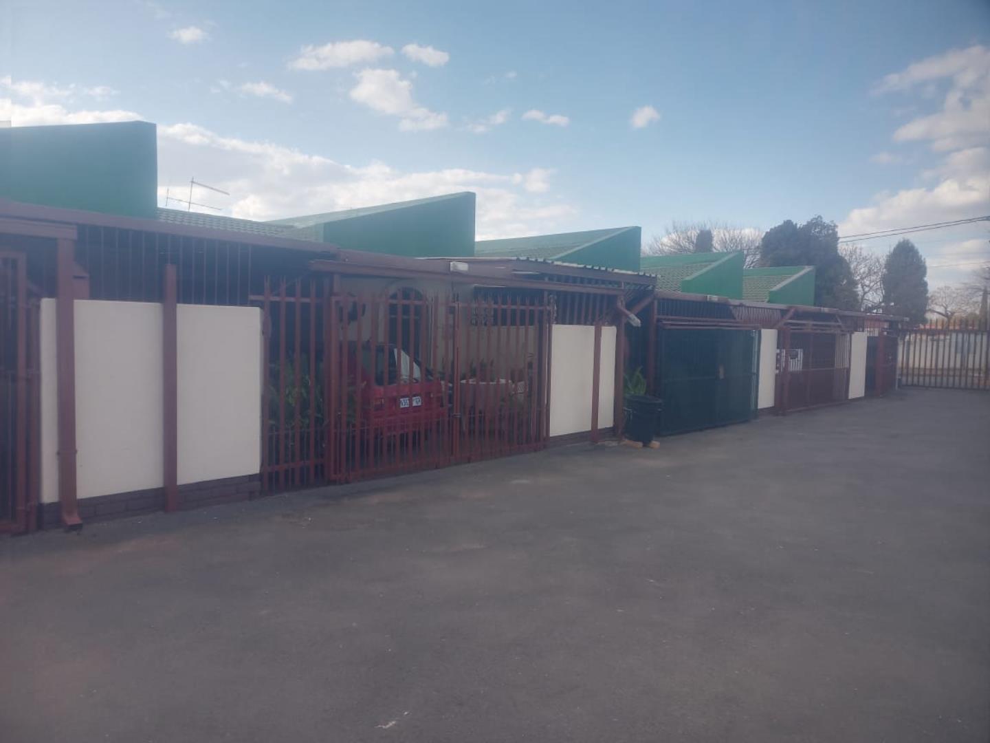 2 Bedroom Apartment for Sale - Gauteng