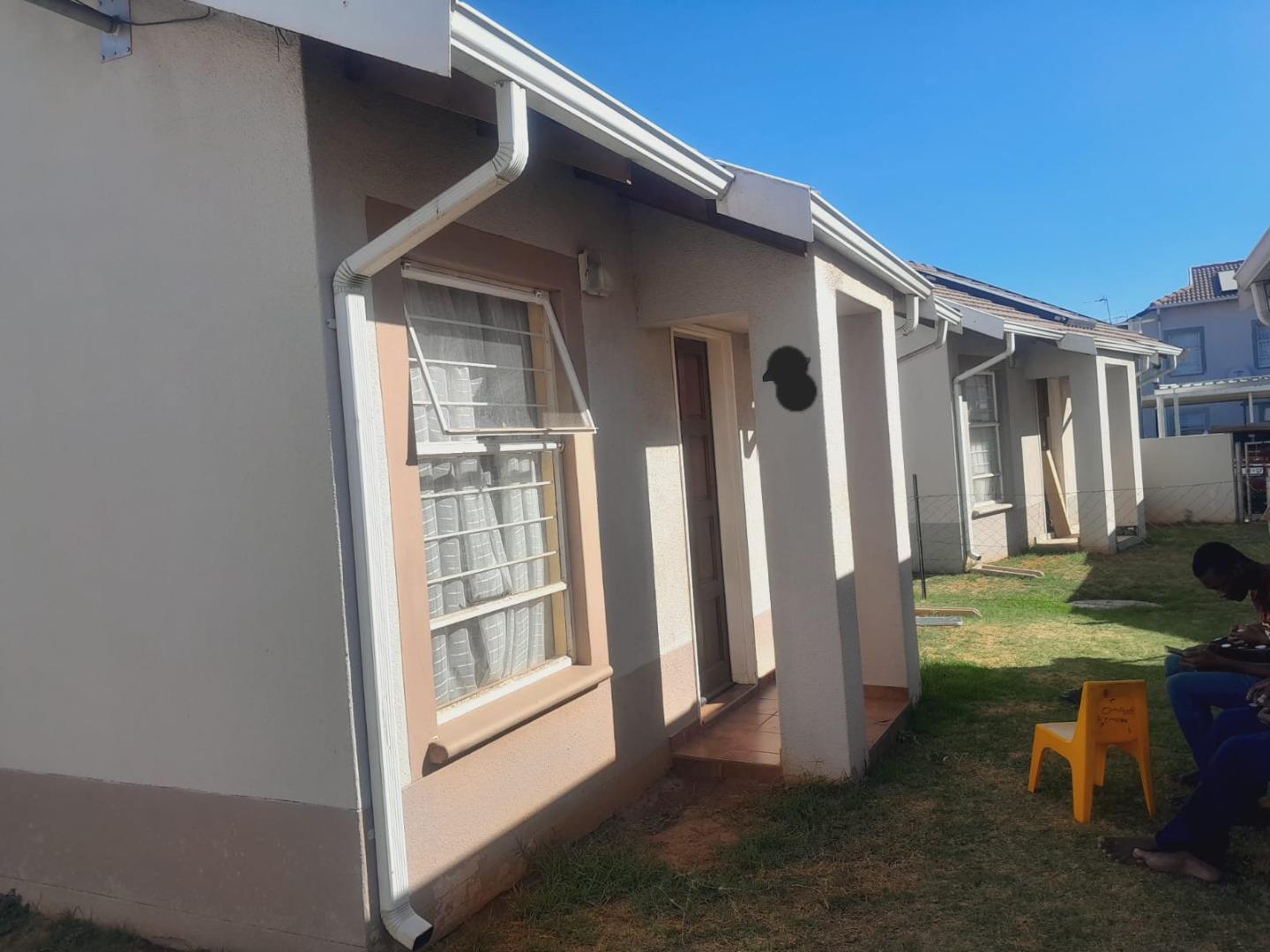 2 Bedroom Townhouse for Sale - Gauteng