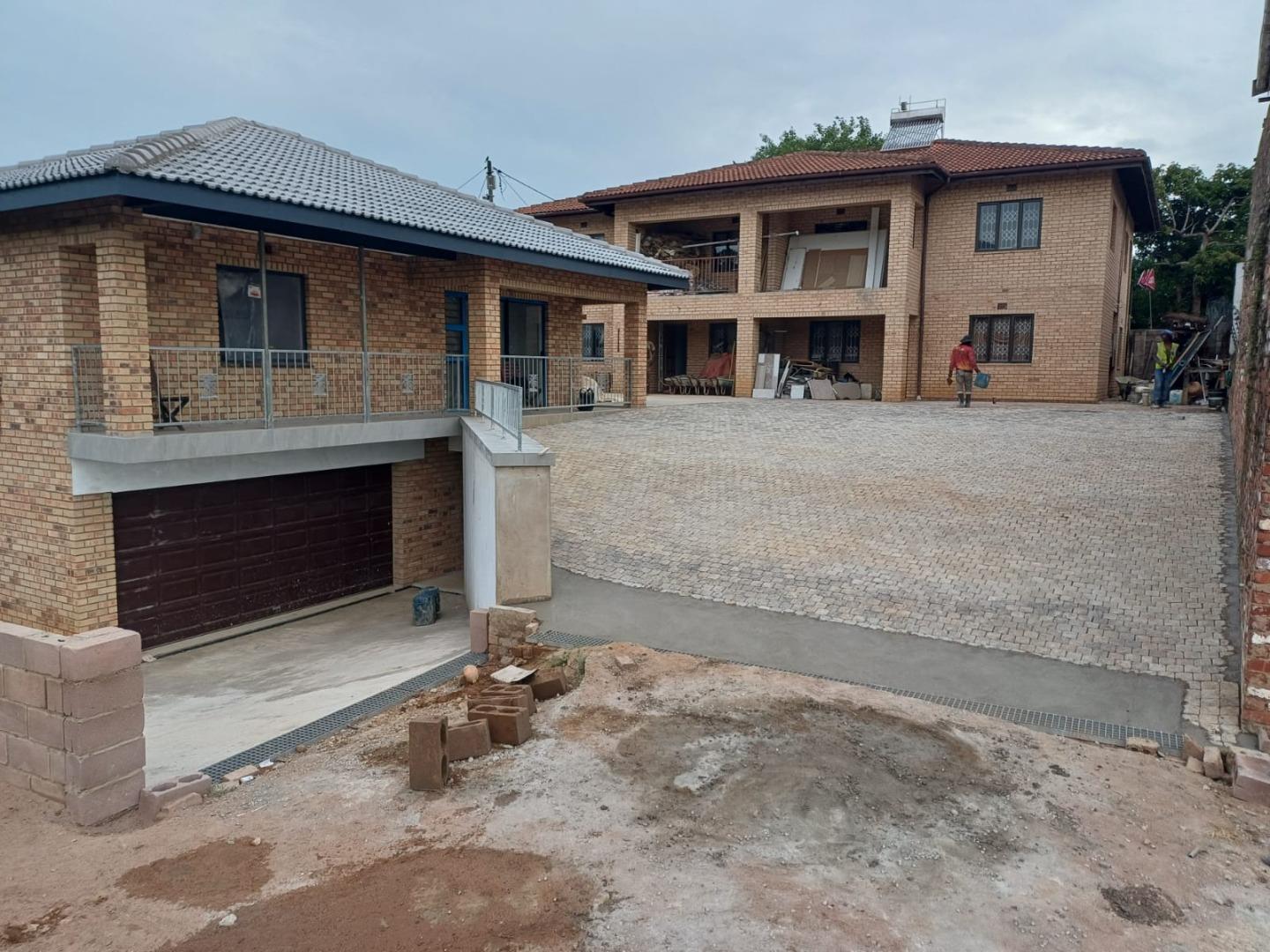 10 Bedroom Flat for Sale - KwaZulu Natal