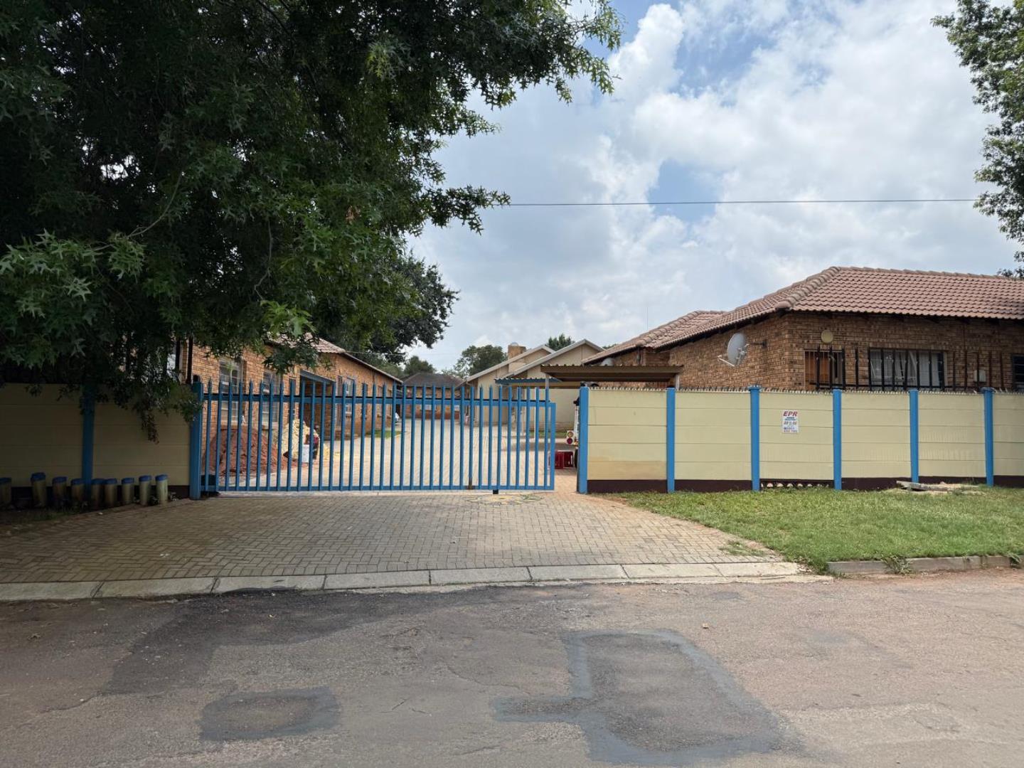 2 Bedroom Townhouse for Sale - Gauteng