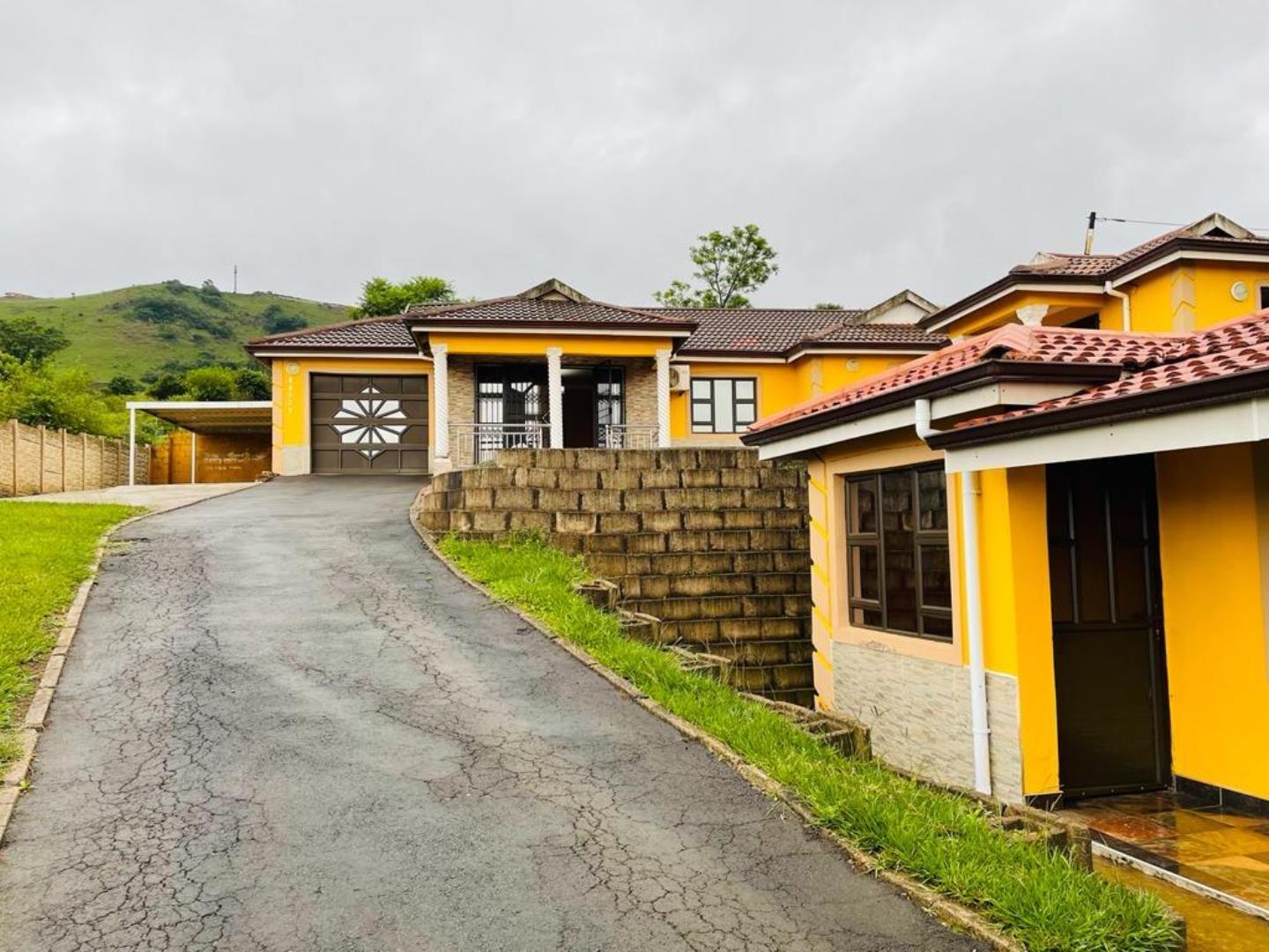 9 Bedroom House for Sale - KwaZulu Natal